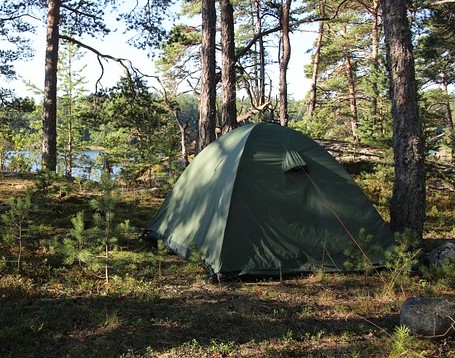 راهنمای خرید انواع چادر مسافرتی 1 tent 5506381 640 1